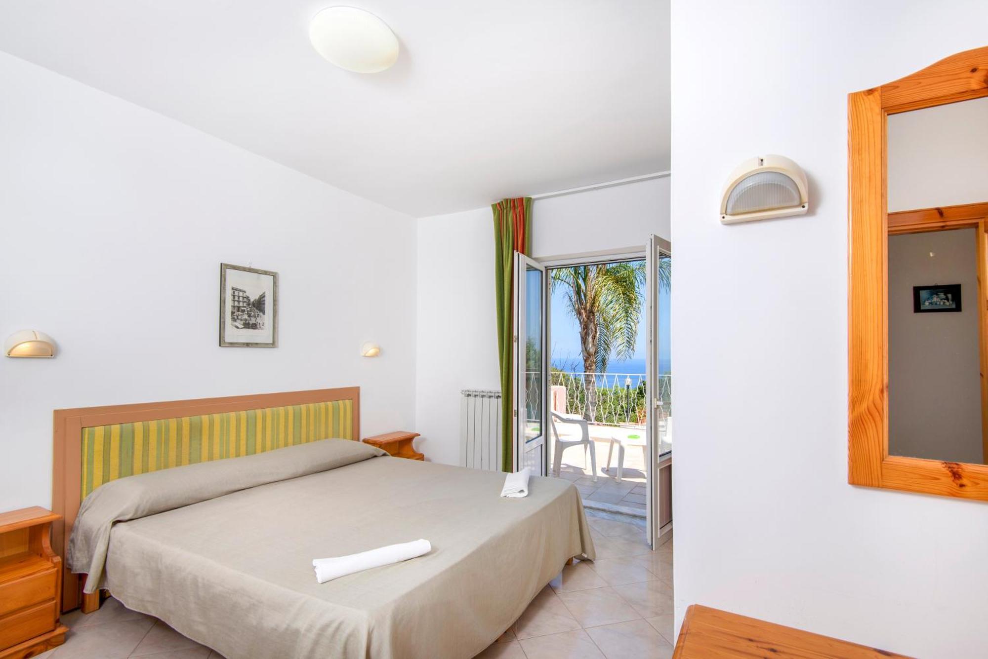 Hotel Bel Tramonto Casamicciola Terme Kültér fotó